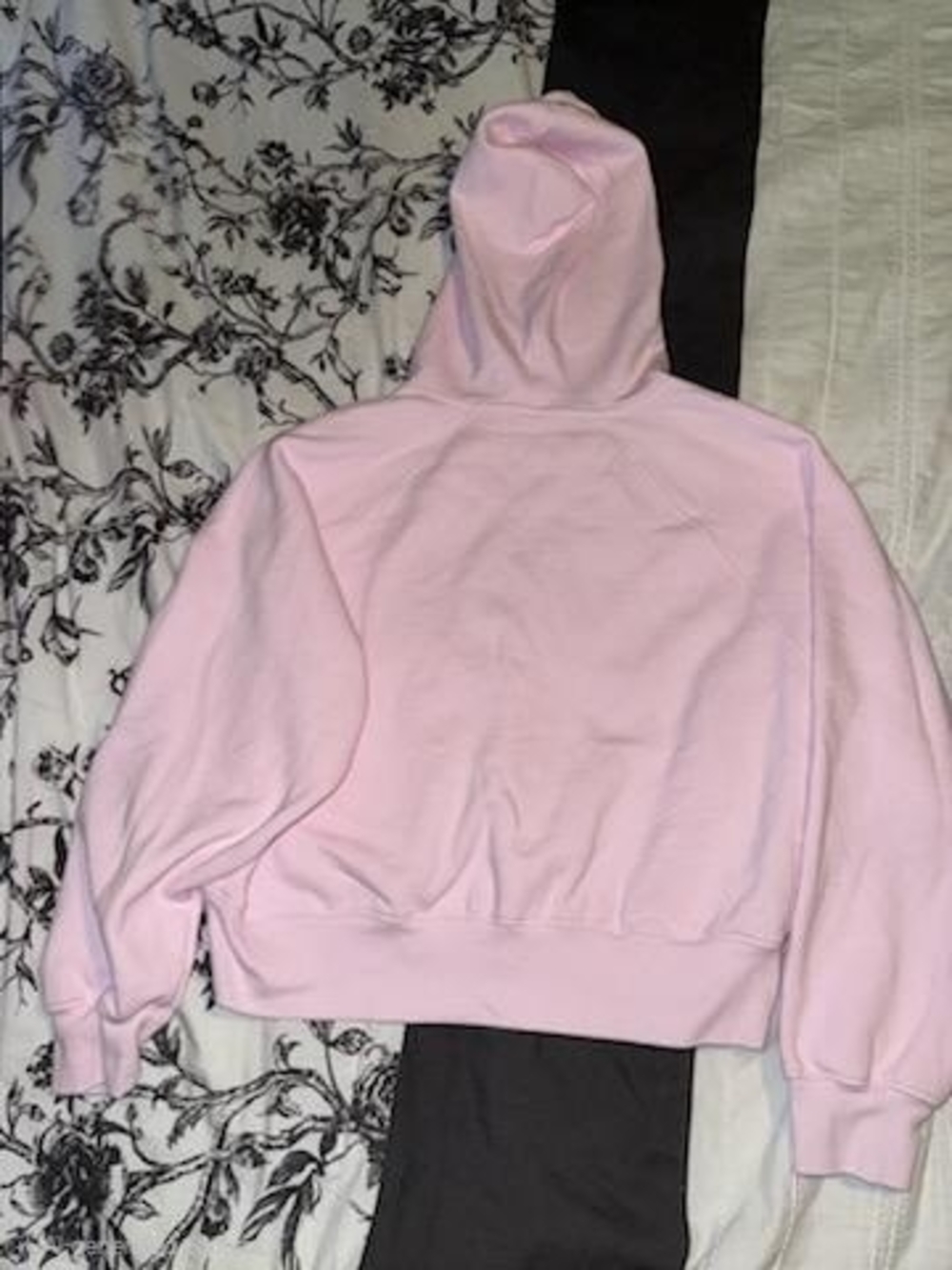 PINK Victoria's Secret Light Pink Fleece Hoodie & Shorts Set - Picture 3 of 7